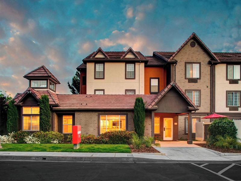 Towneplace Suites Fresno