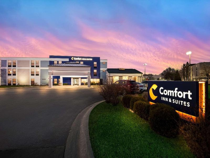 Comfort Inn & Suites Fishers - Indianapolis image