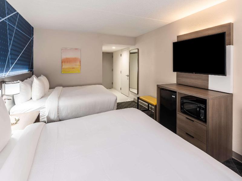 Comfort Inn & Suites Fishers - Indianapolis image