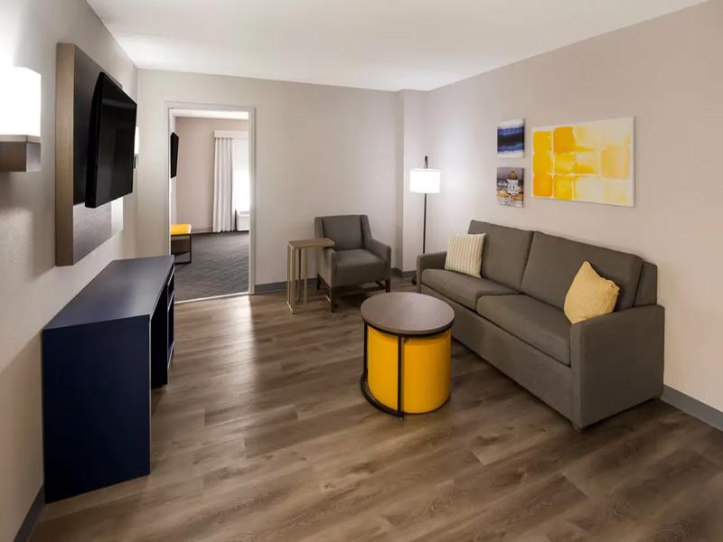 Comfort Inn & Suites Fishers - Indianapolis image