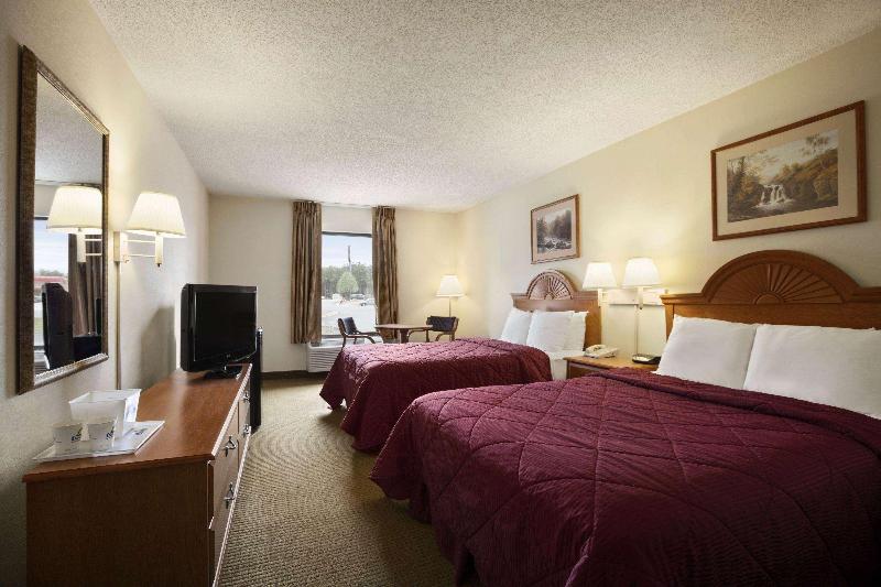 Days Inn By Wyndham Farmville image