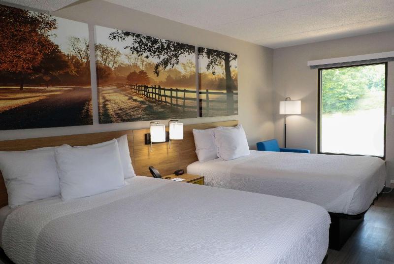 Days Inn By Wyndham Farmville image