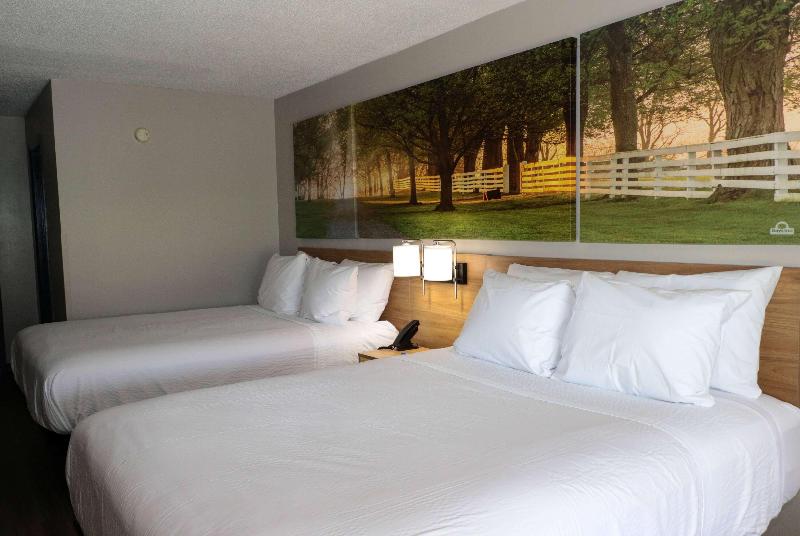 Days Inn By Wyndham Farmville image
