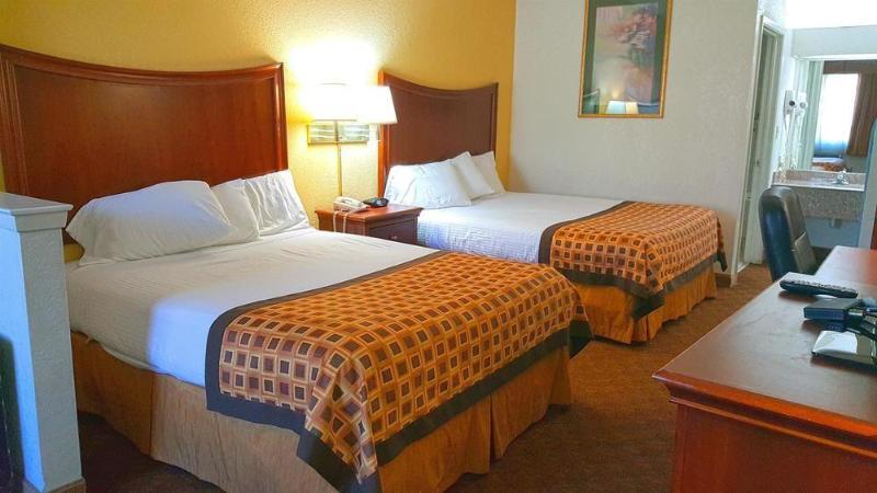 在meiguo.com看到的Americas Best Value Inn & Suites-Fort Worth South的介绍图片