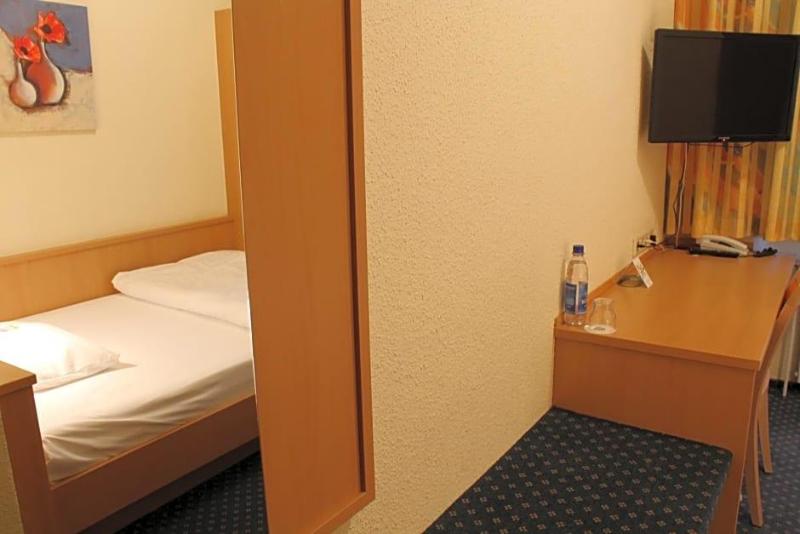City Hotel Neuwied image