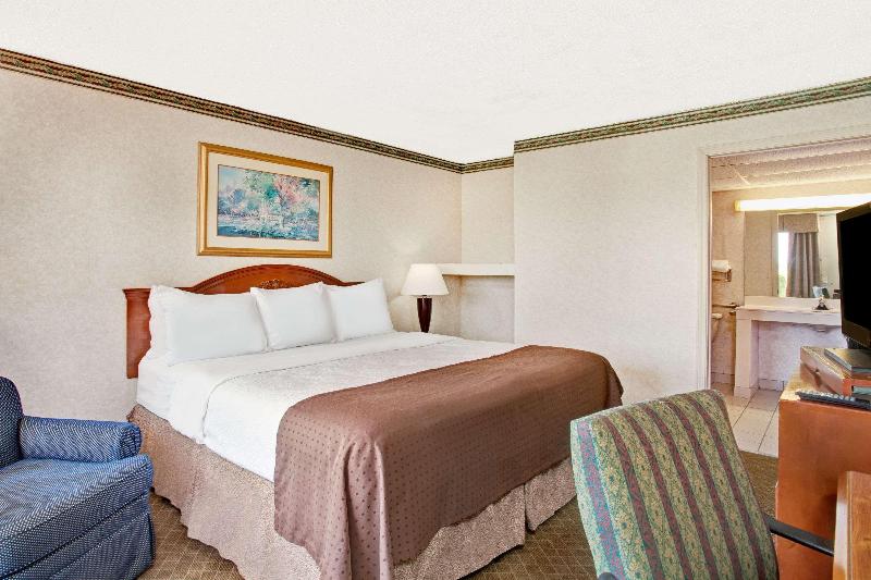 Bed room