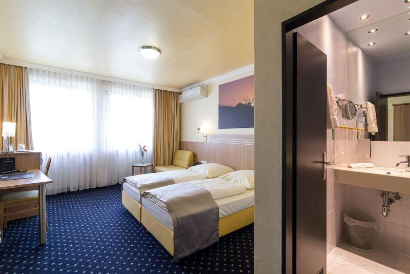 Hotel Cult Frankfurt City image