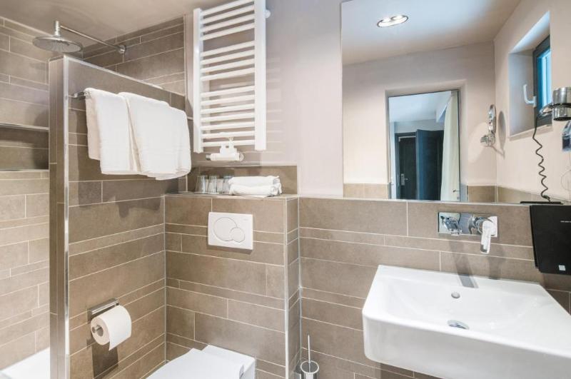 Hotel Cult Frankfurt City image