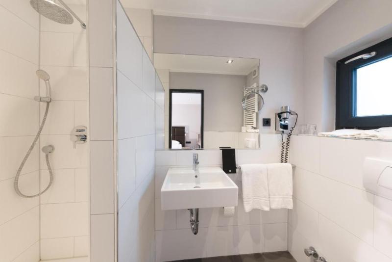 Hotel Cult Frankfurt City image