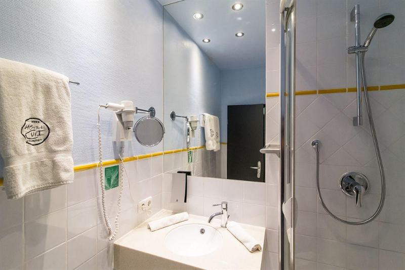 Hotel Cult Frankfurt City image