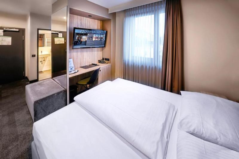 Hotel Cult Frankfurt City image