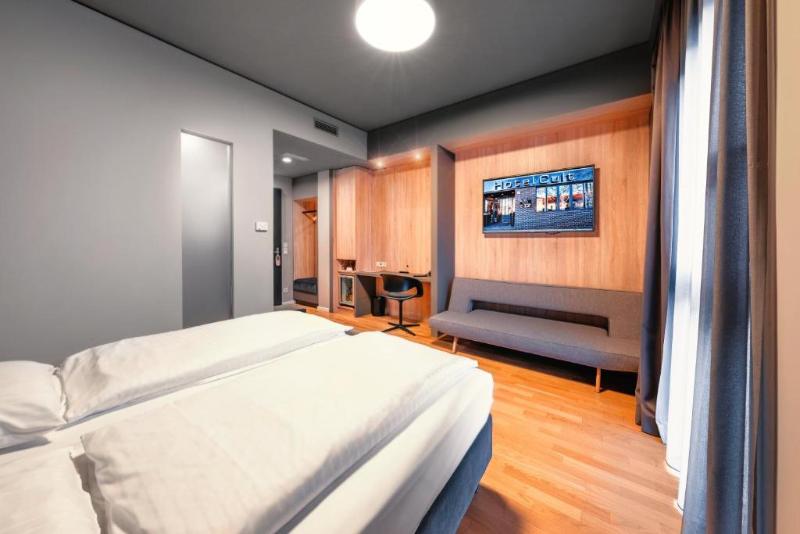 Hotel Cult Frankfurt City image