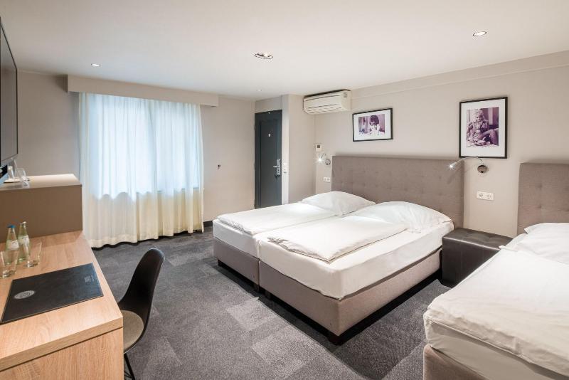 Hotel Cult Frankfurt City image
