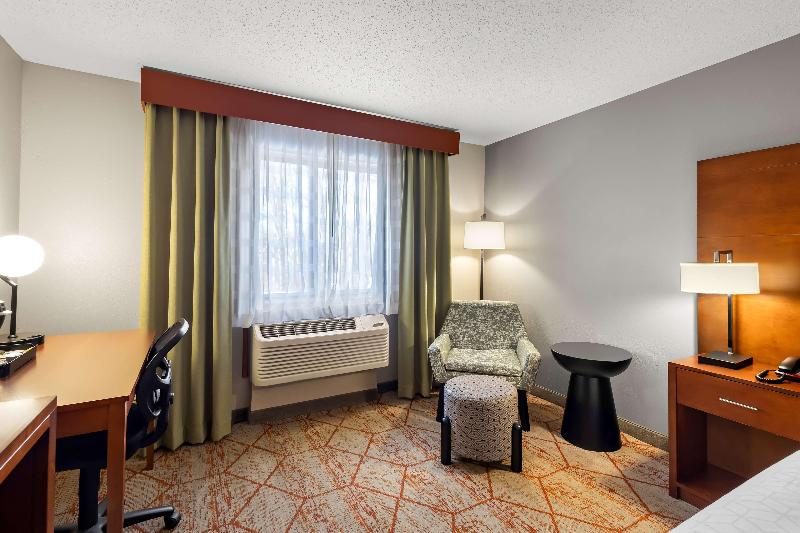 Best Western Fremont/Angola I-80/90 Toll Road image