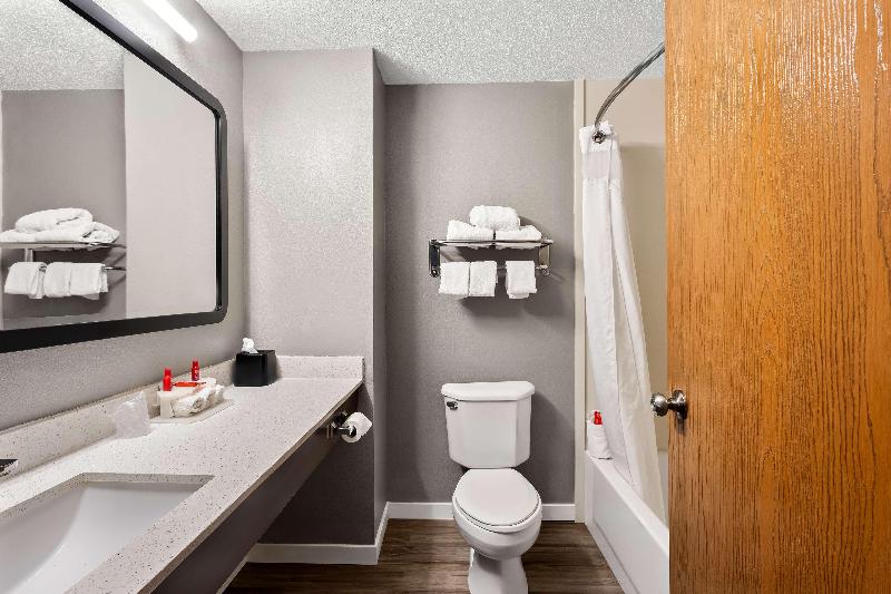 Best Western Fremont/Angola I-80/90 Toll Road image