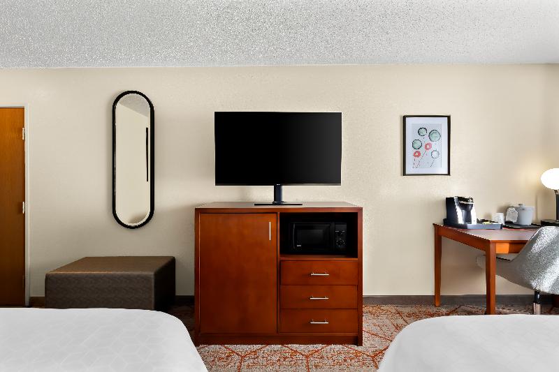 Best Western Fremont/Angola I-80/90 Toll Road image