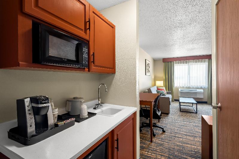 Best Western Fremont/Angola I-80/90 Toll Road image