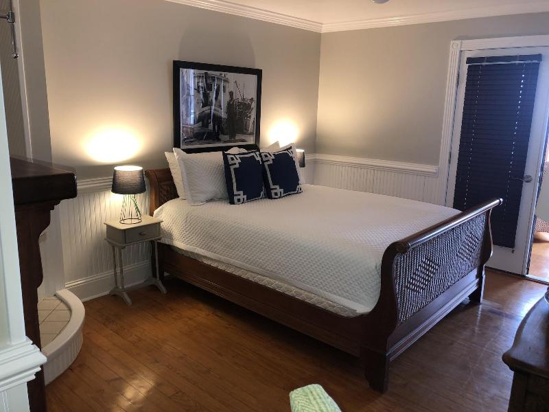 Burrus House Inn image