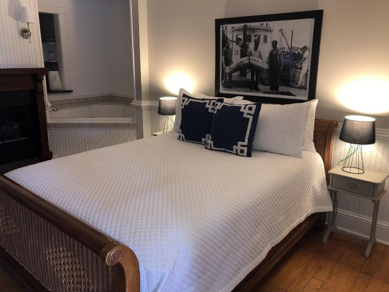 Burrus House Inn image