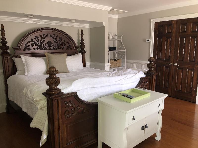 Burrus House Inn image