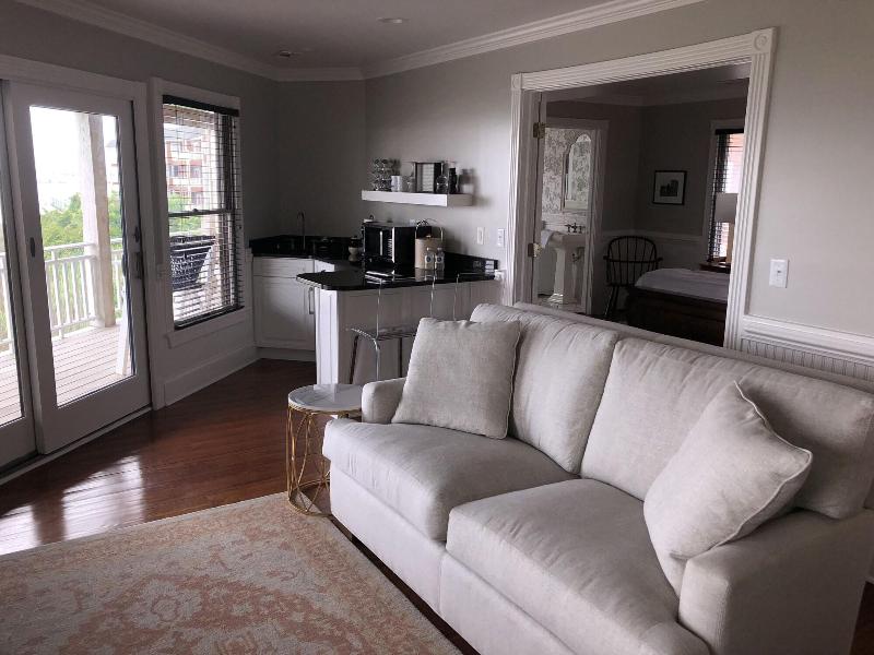 Burrus House Inn image
