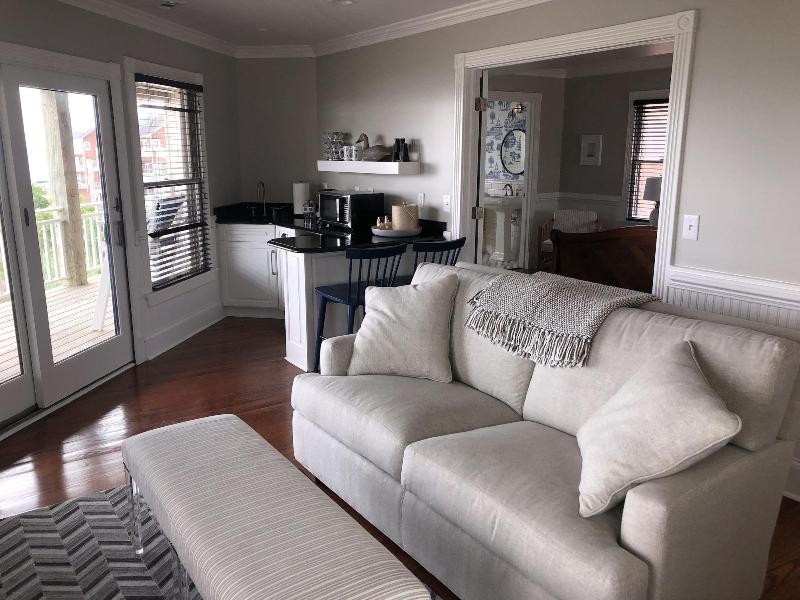 Burrus House Inn image