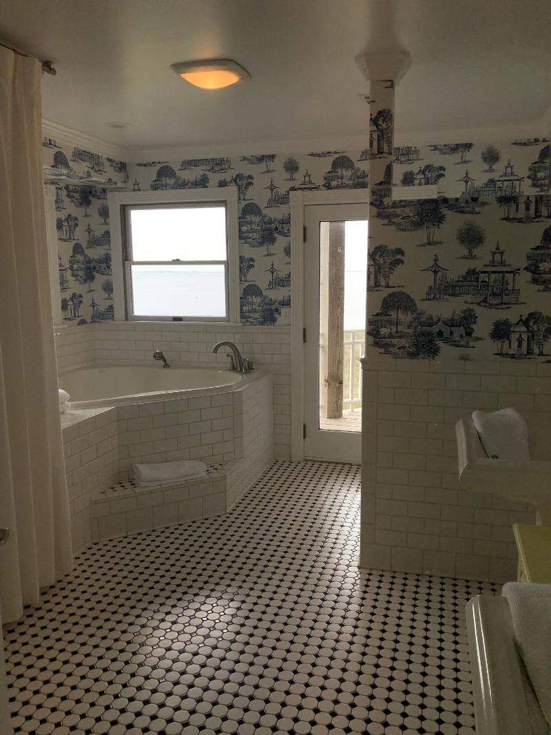 Burrus House Inn image