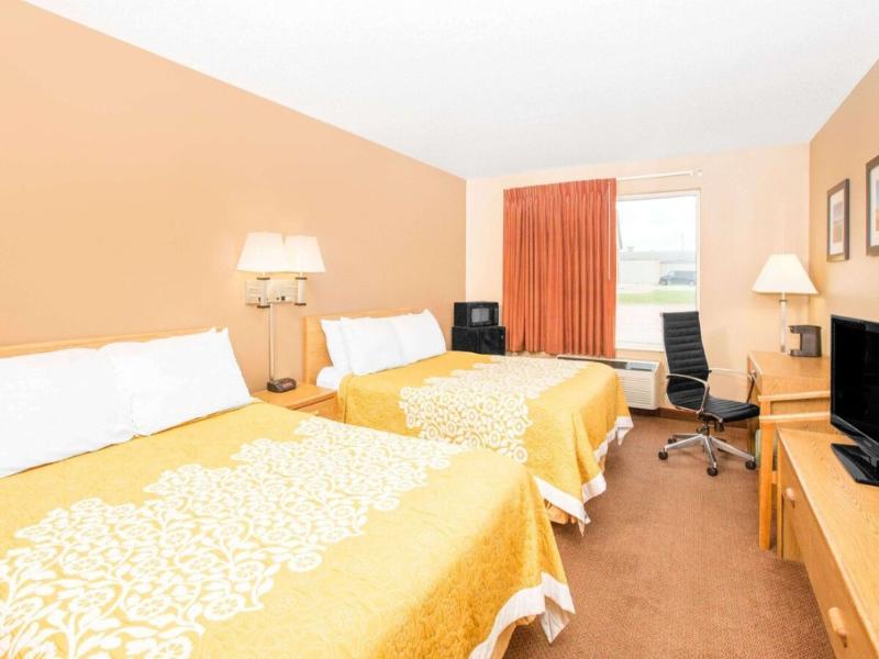 Days Inn by Wyndham Worthington image