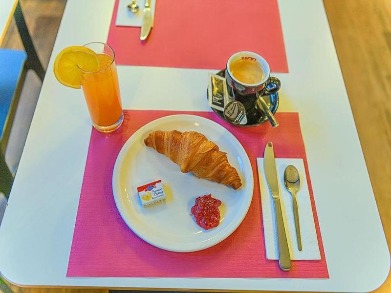 Hotel des Alpes image