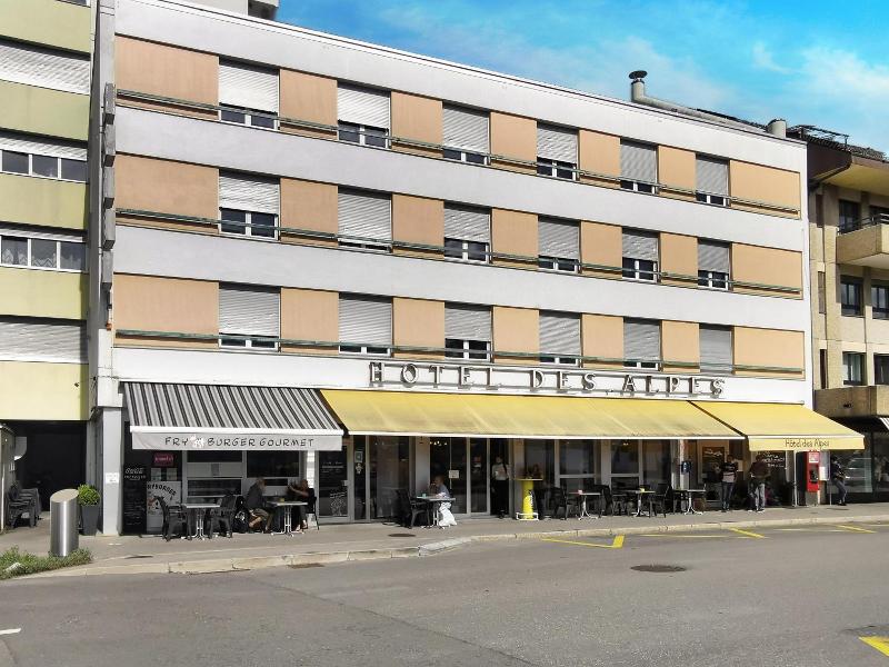 Hotel des Alpes image