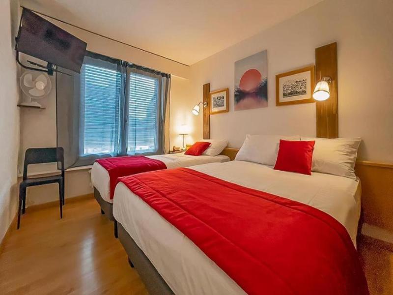 Hotel des Alpes image
