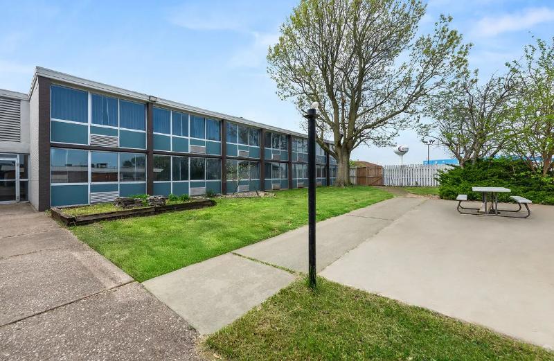 Suburban Studios Fairborn - Dayton