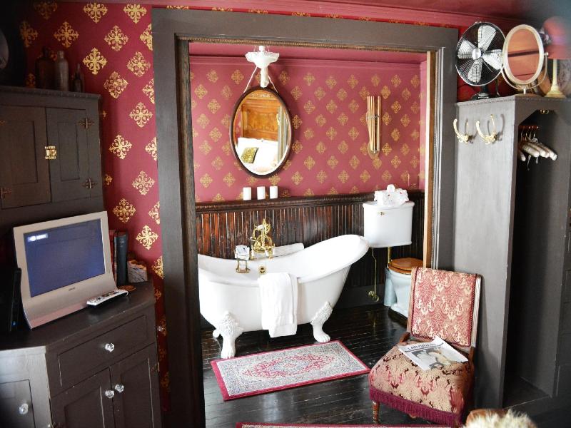 Alaska Heritage House B&B image