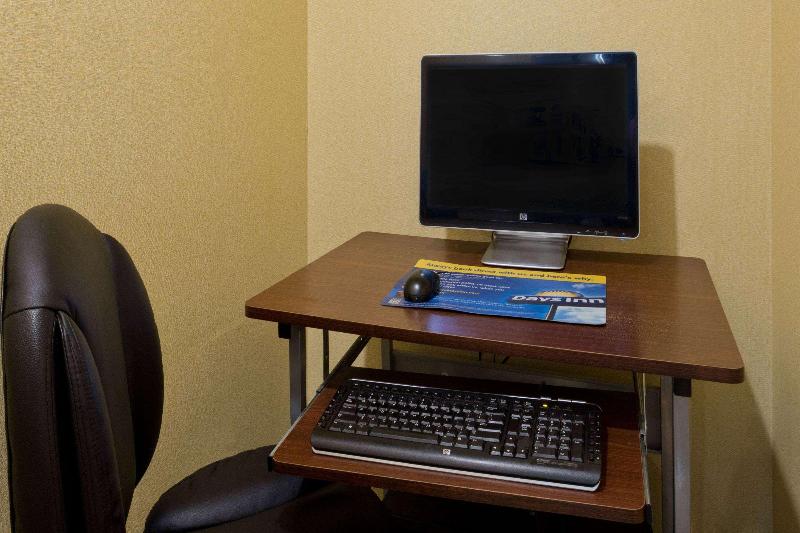 Days Inn by Wyndham Franklin