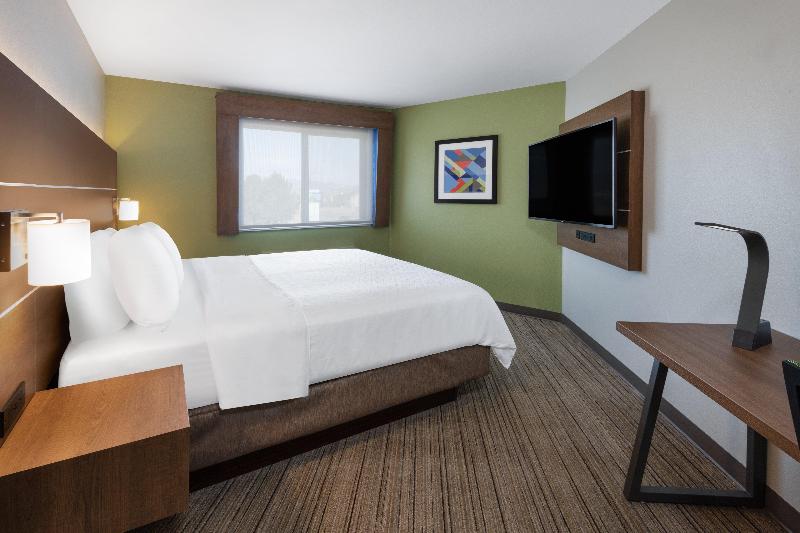 Holiday Inn Express Colorado Springs Airport image