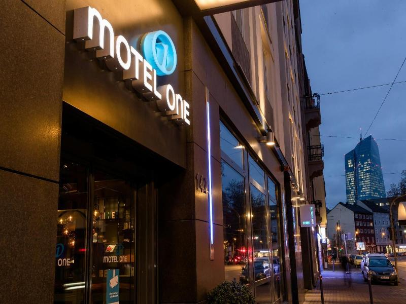 Motel One Frankfurt-East Side image