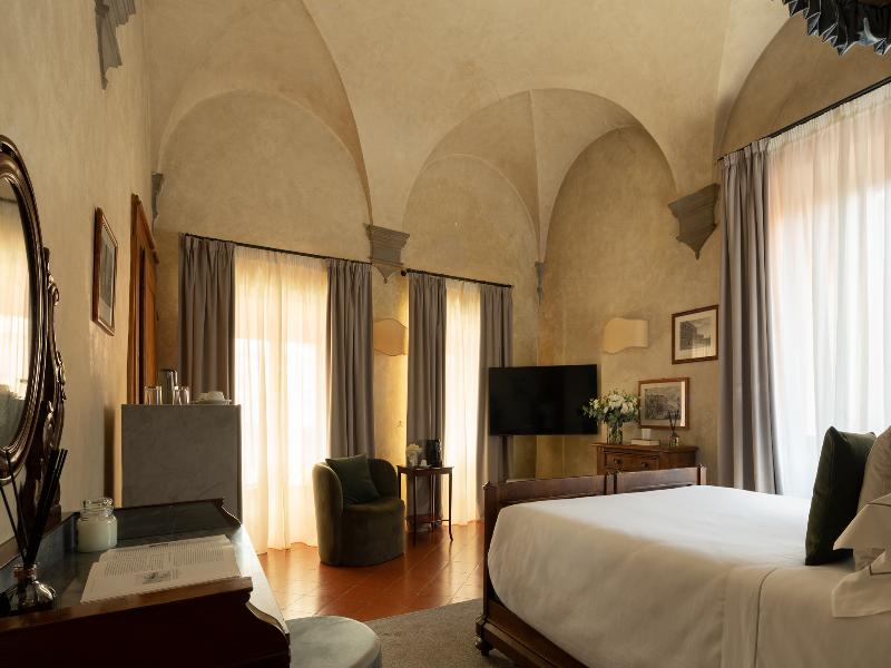 Loggiato Dei Serviti image