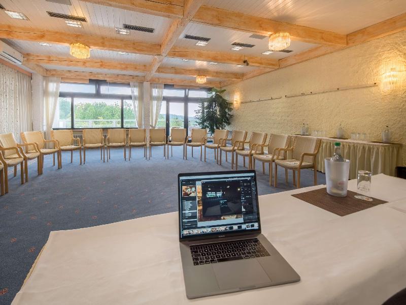 Sure Hotel by Best Western Rhoen Garden image