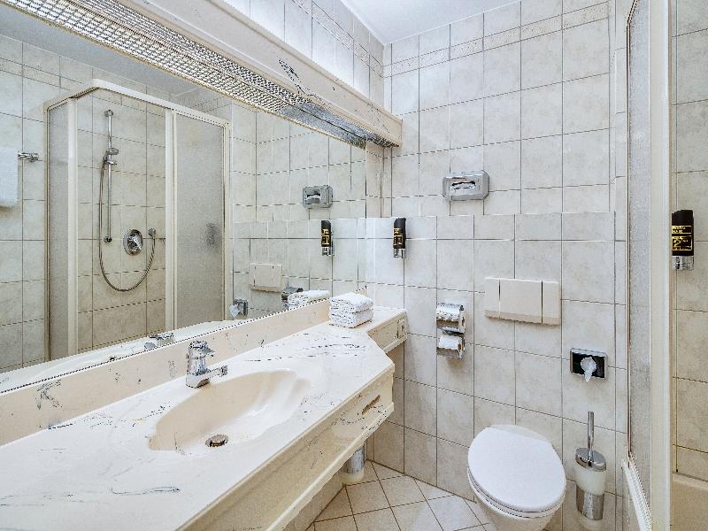 Sure Hotel by Best Western Rhoen Garden image