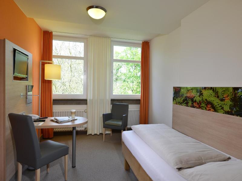 Tagungszentrum Schmerlenbach image