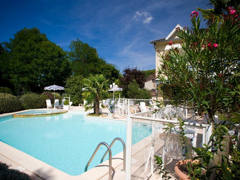 Hotel le relais de farrou image