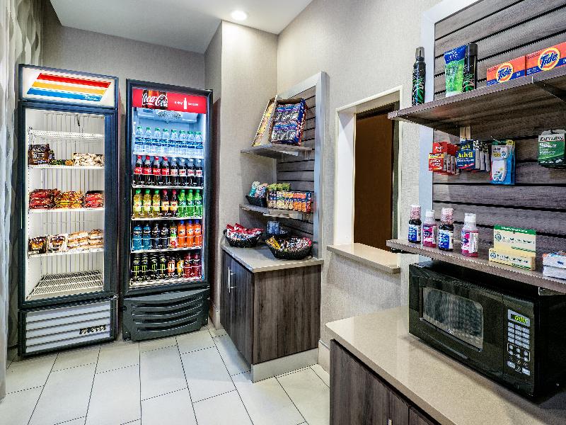 Holiday Inn Express Hotel & Suites Fort Worth Sout image
