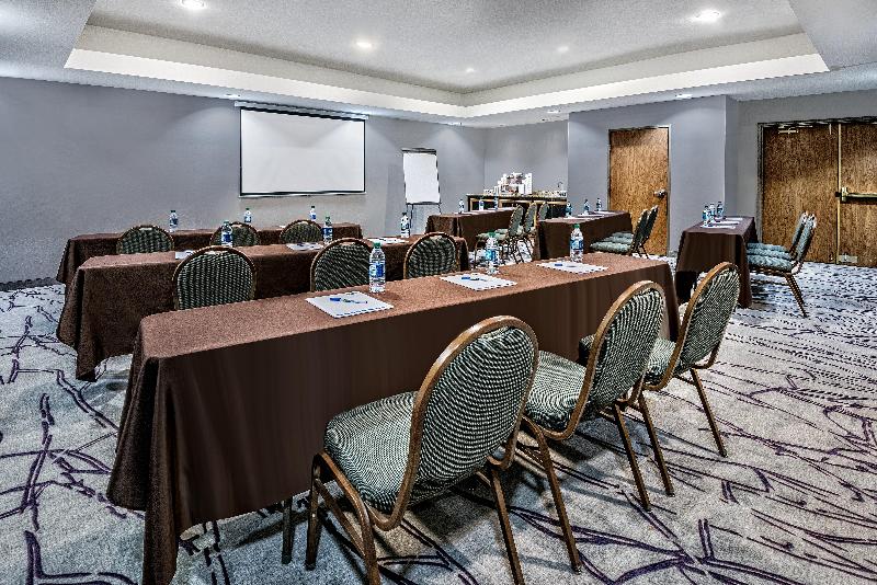 Holiday Inn Express Hotel & Suites Fort Worth Sout image