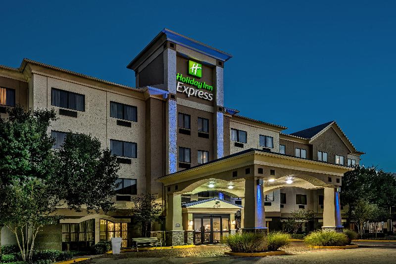 Holiday Inn Express Hotel & Suites Fort Worth Sout image