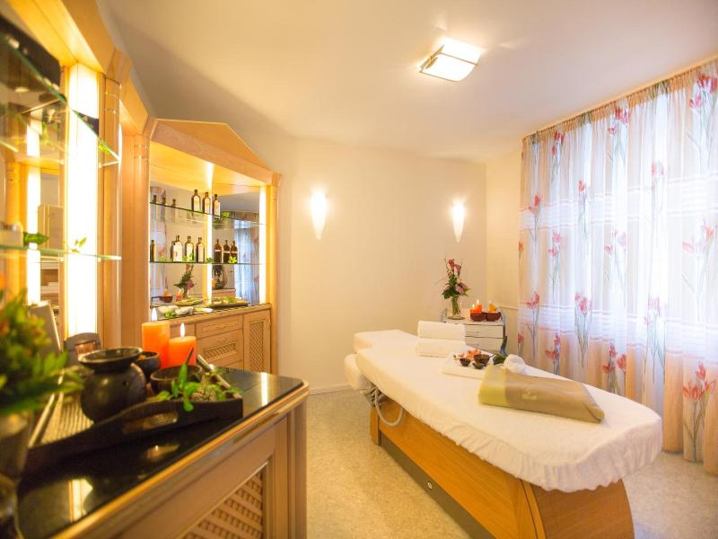 Flair Hotel Adlerbad image