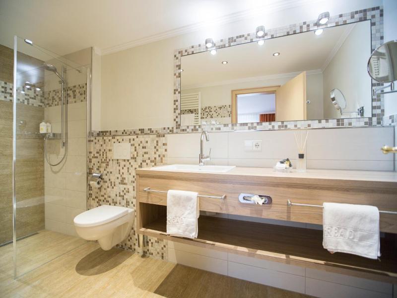 Flair Hotel Adlerbad image
