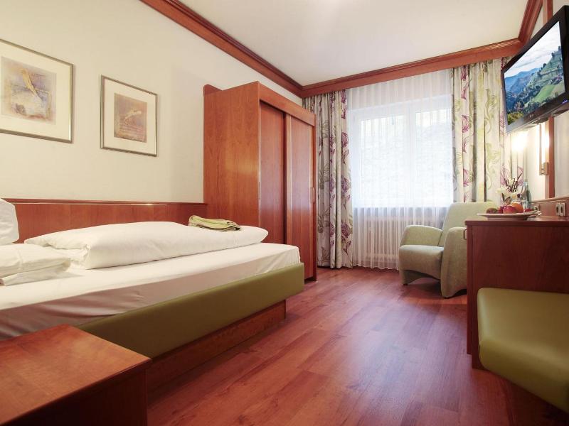 Flair Hotel Adlerbad image
