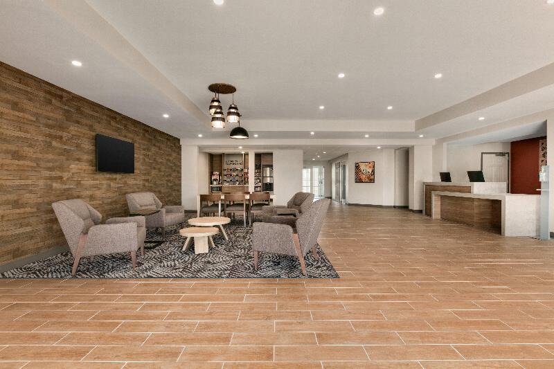 Candlewood Suites Fayetteville / Fort Bragg