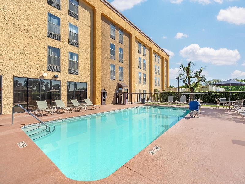 Best Western Plus Fresno Airport Hotel image