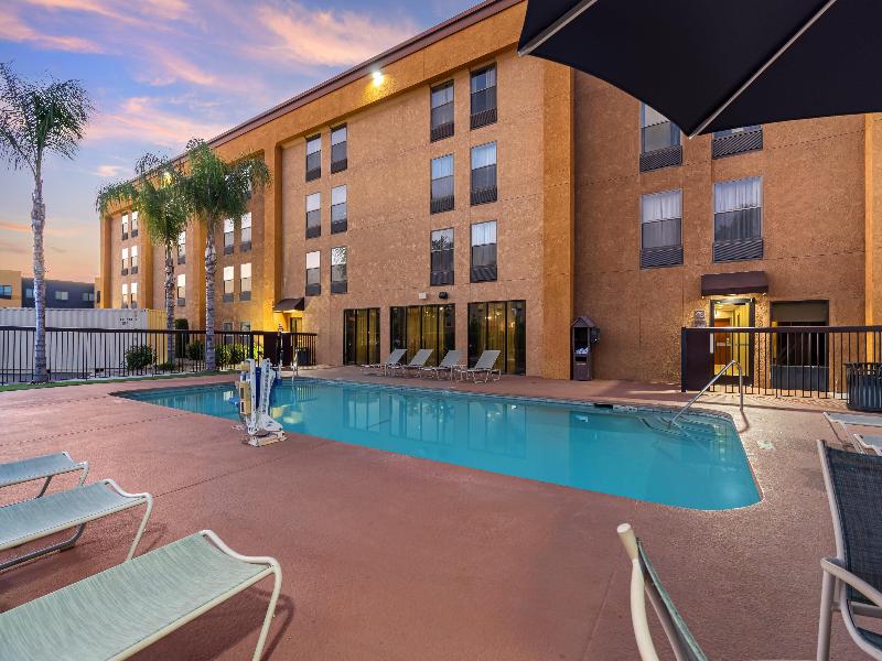 Best Western Plus Fresno Airport Hotel image